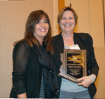 Heidi Schaefer (right), ATRA 2013 Outstanding Member, and ATRA Chairwoman Lyn White